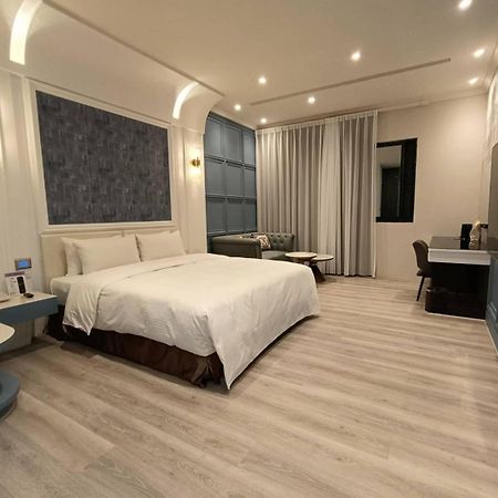 Romantic Code Art Motel Shanhua Екстер'єр фото