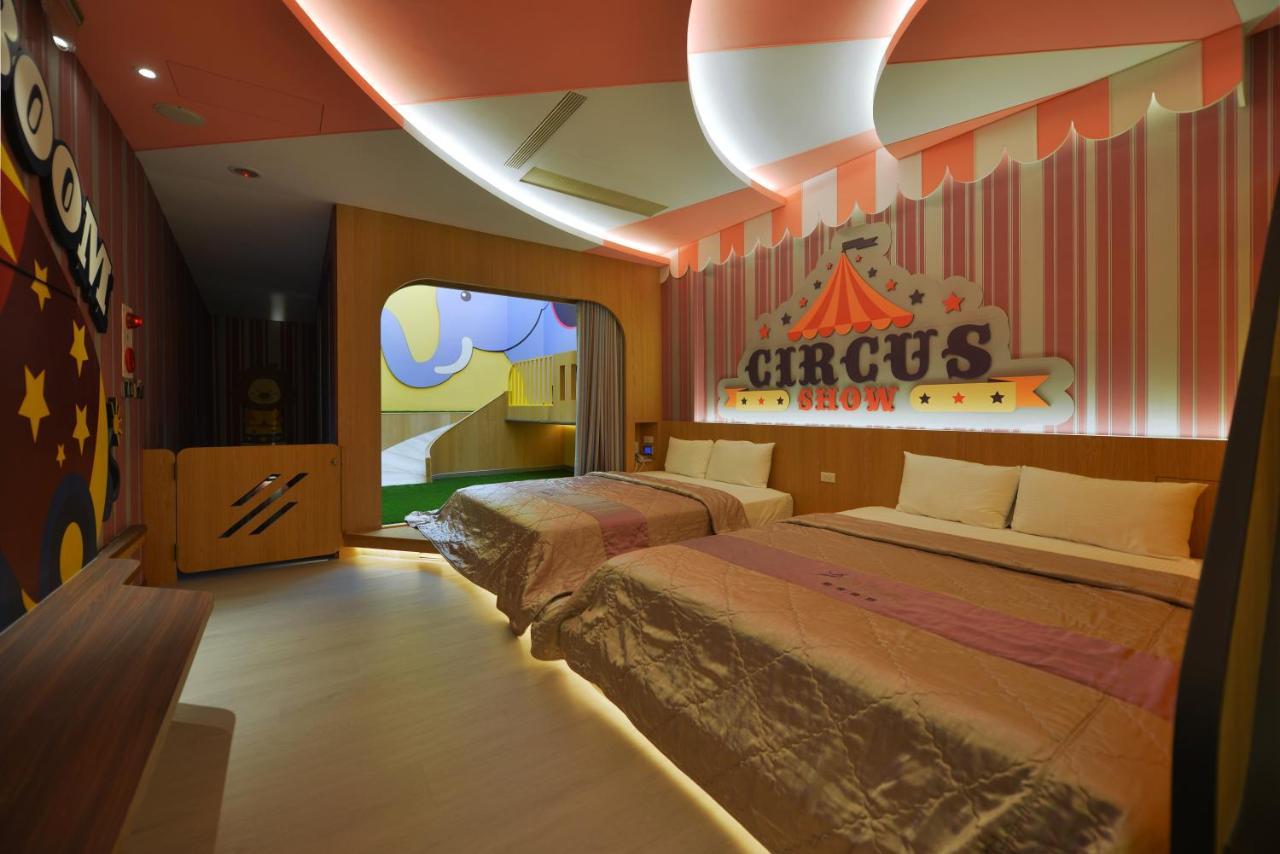 Romantic Code Art Motel Shanhua Екстер'єр фото