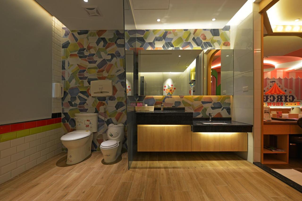 Romantic Code Art Motel Shanhua Екстер'єр фото