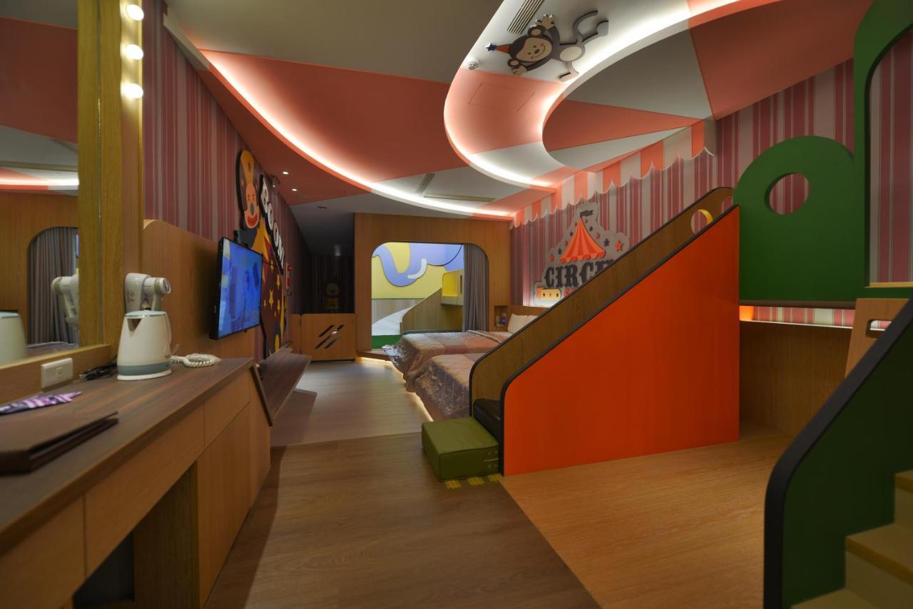 Romantic Code Art Motel Shanhua Екстер'єр фото