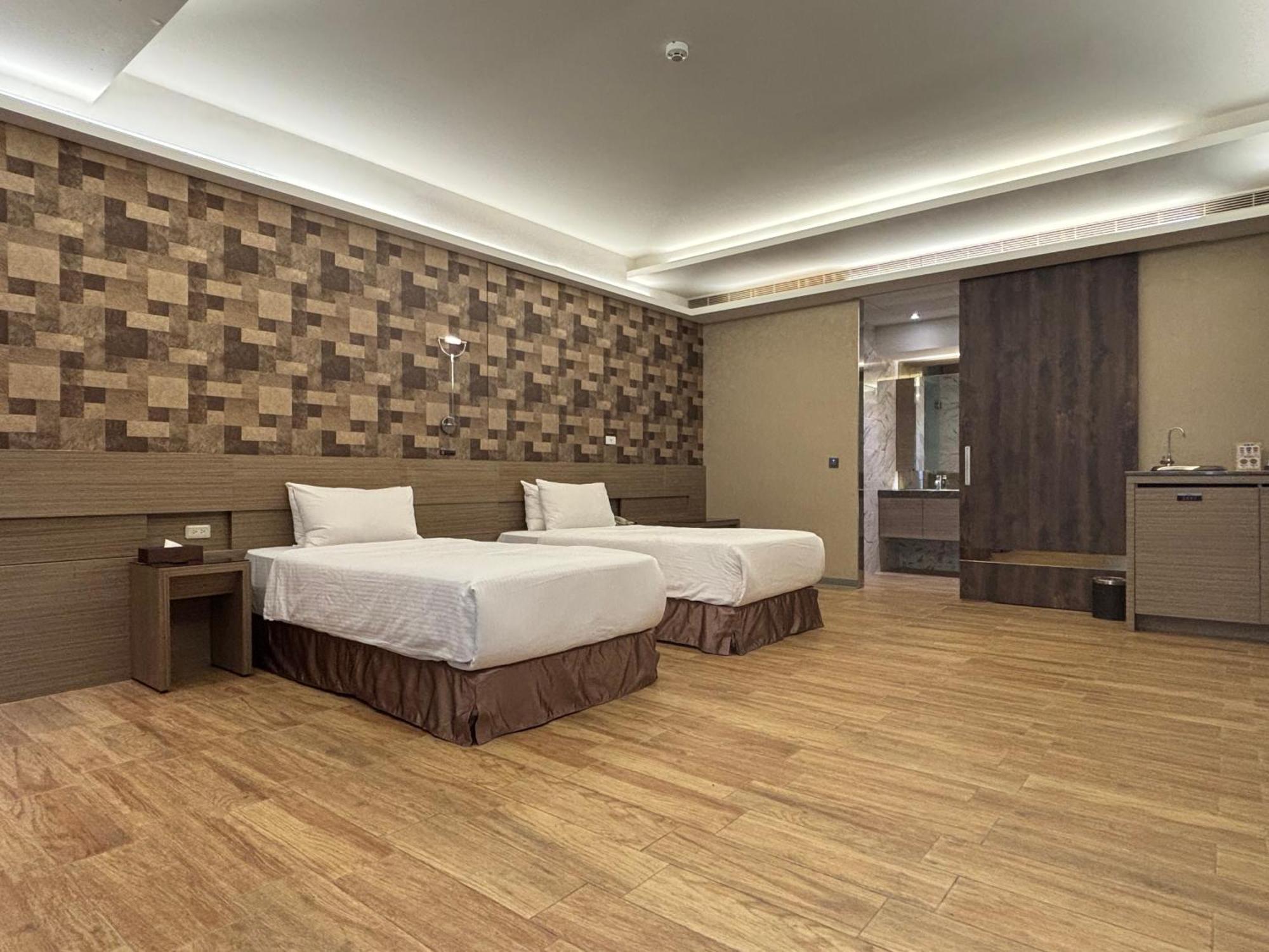 Romantic Code Art Motel Shanhua Екстер'єр фото