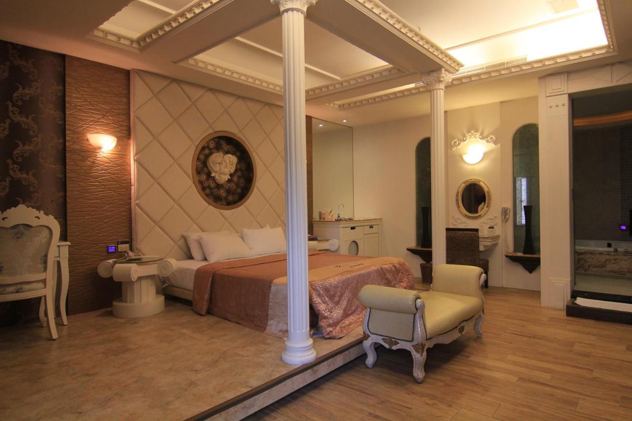 Romantic Code Art Motel Shanhua Екстер'єр фото